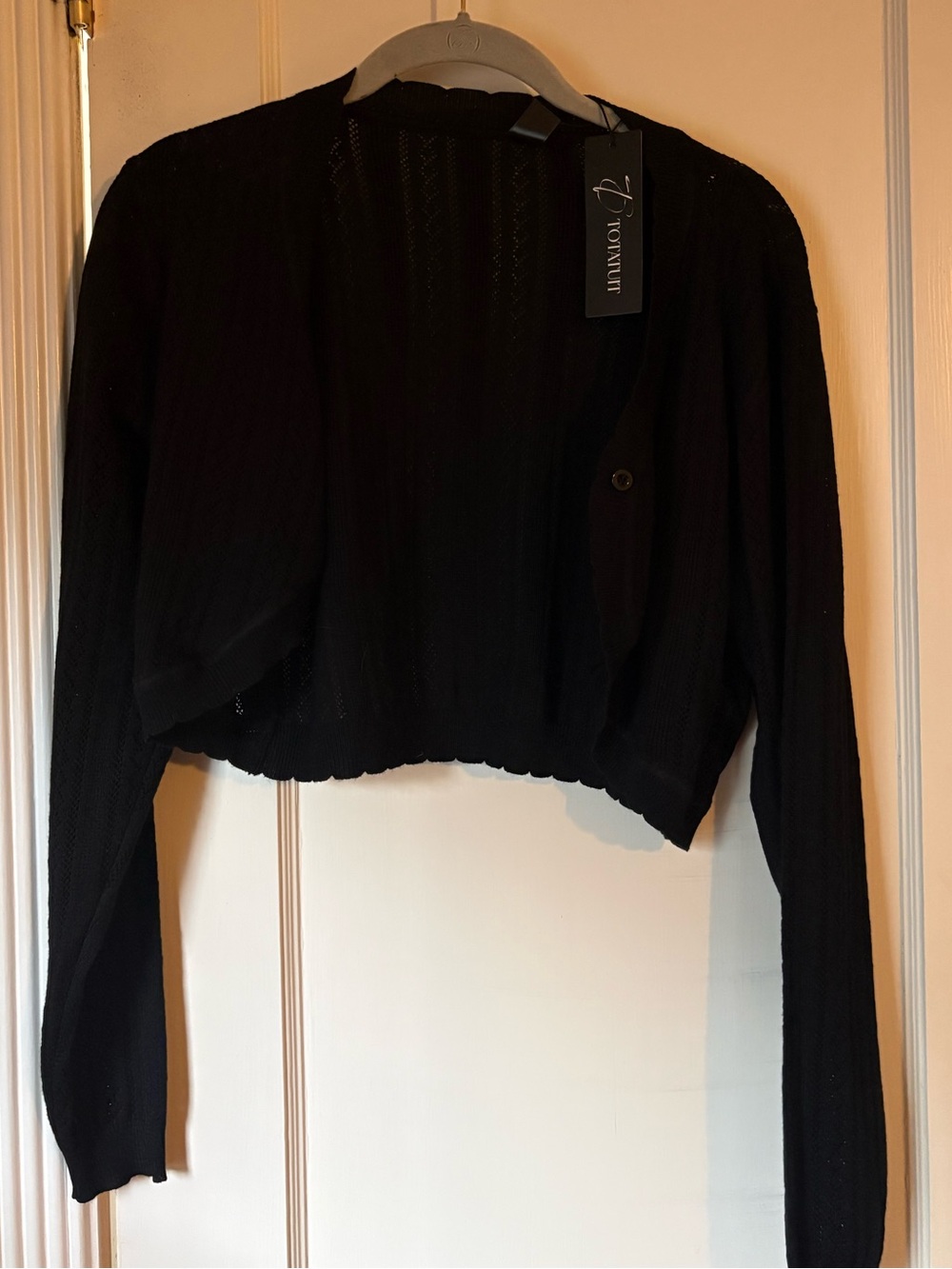 NWT Open weave Black Cropped Button-Front Cardigan